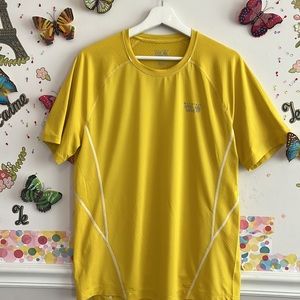 ❣️❤️Mountain Hardwear❣️🌺yellow tops❣️👍👍❣️❣️❣️❣️❣️